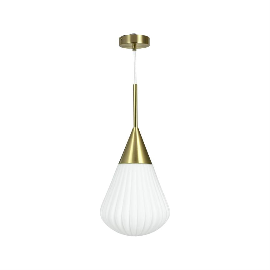 Eine Pendelleuchte mit einer konischen Oberseite aus goldenem Metall und einem weißen, gerippten, bauchigen Glasschirm hängt an einer dünnen Schnur von der Decke und ist vor einem neutralweißen Hintergrund abgebildet.
