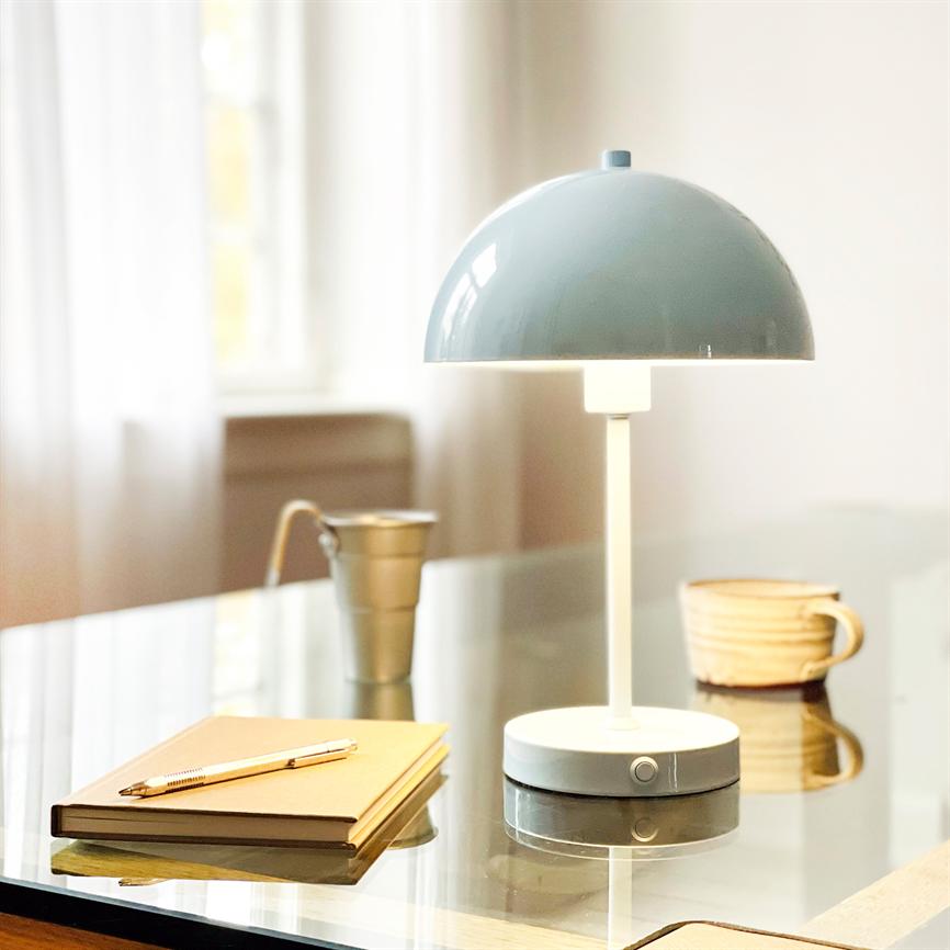 Stockholm LED Wiederaufladbare Tischlampe V. 2.0 - Eisblau
