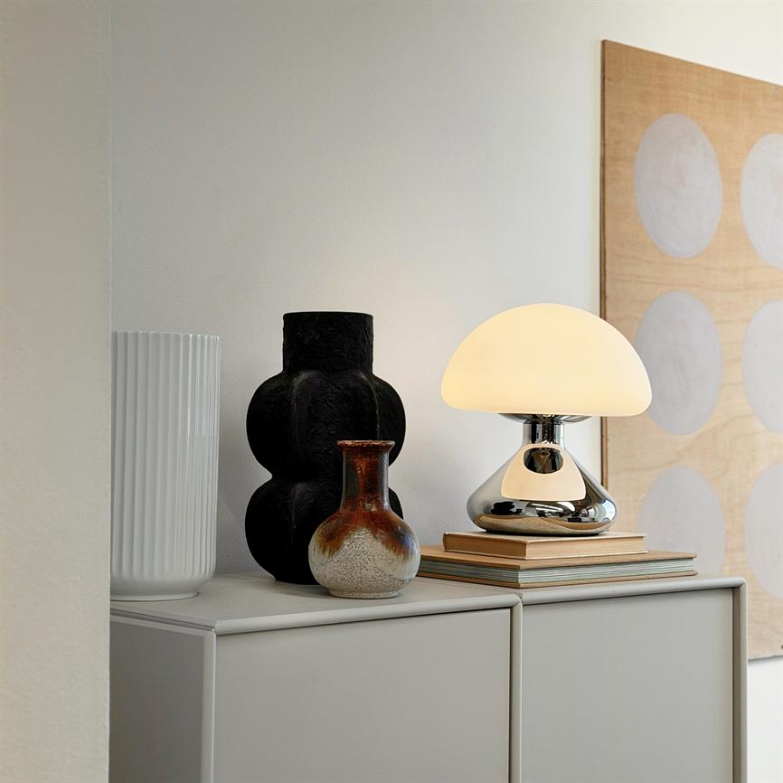 Trophy Tischlampe – Chrom